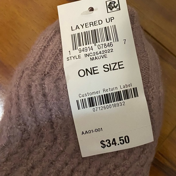 Sherpa lined Mauve Mittens by INC - Picture 2 of 3